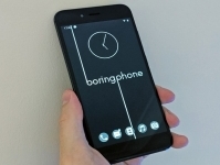 Чтобы спасти вас от вашей мобильной зависимости создан Boring Phone